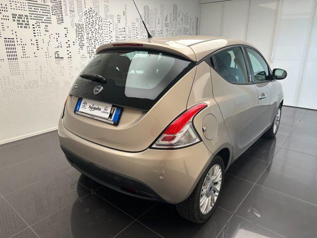 LANCIA Ypsilon 1.2 69 CV 5 porte Gold