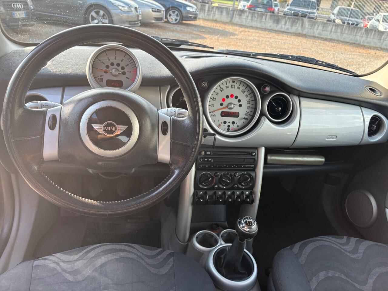 MINI ONE 1.6 BENZINA NEOPATENTATI
