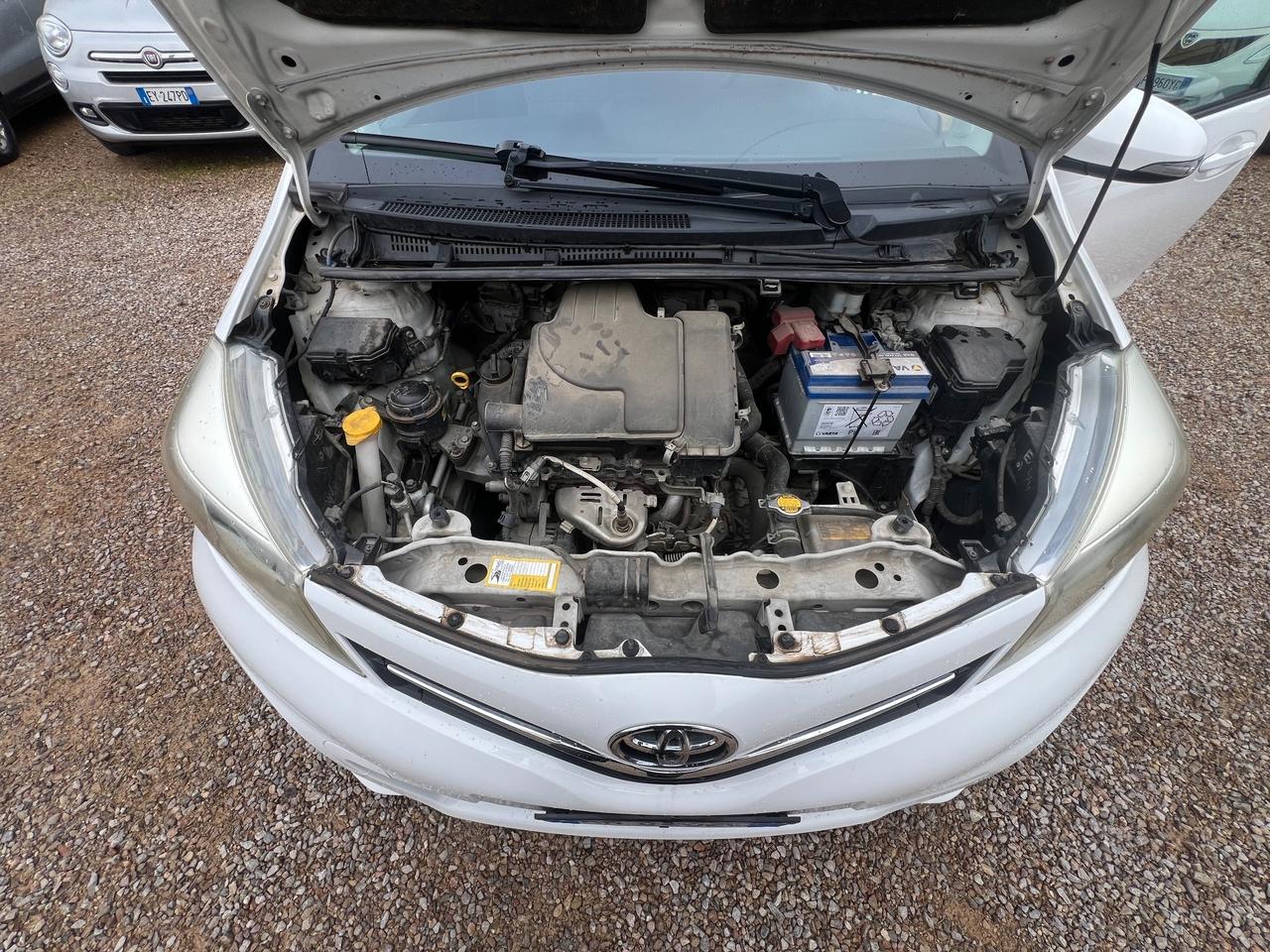 Toyota Yaris 1.0 5 porte