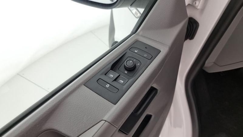 Volkswagen Caravelle 2.0 TDI 110CV PC Trendline 9 posti