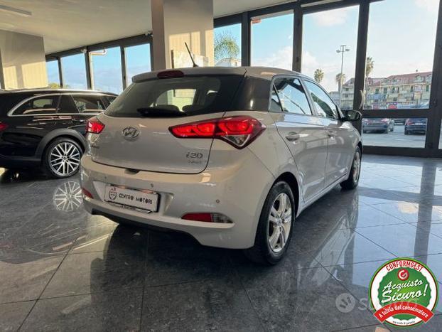 HYUNDAI i20 1.2 84 CV 5 p Econext Pdc Led Cruise