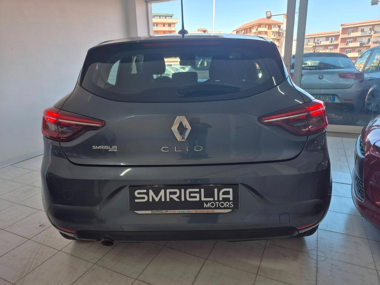 Renault Clio TCe 90 CV 5 porte IVA ESPOSTA