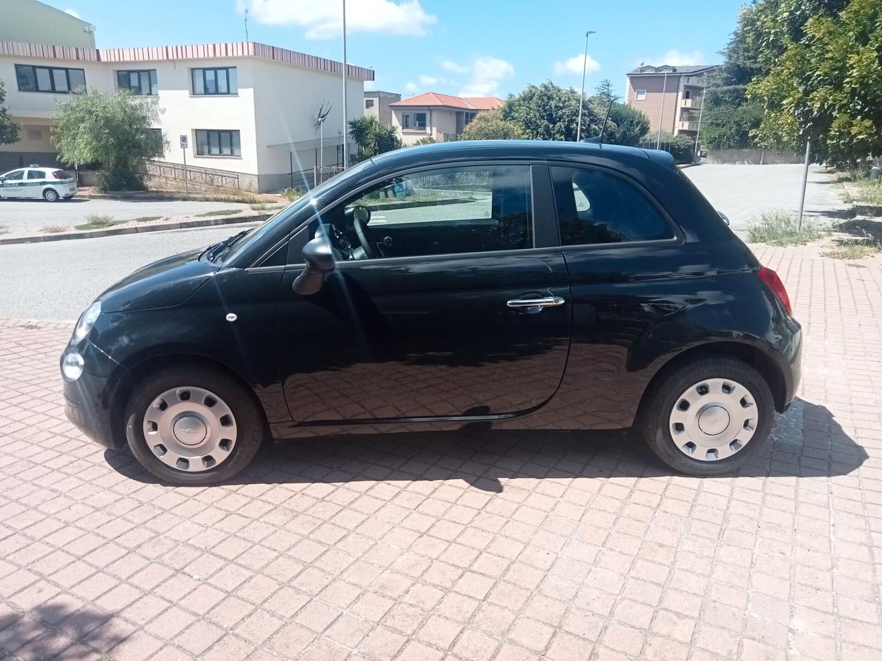 Fiat 500 1.0 Hybrid 2024 solo 8300 km