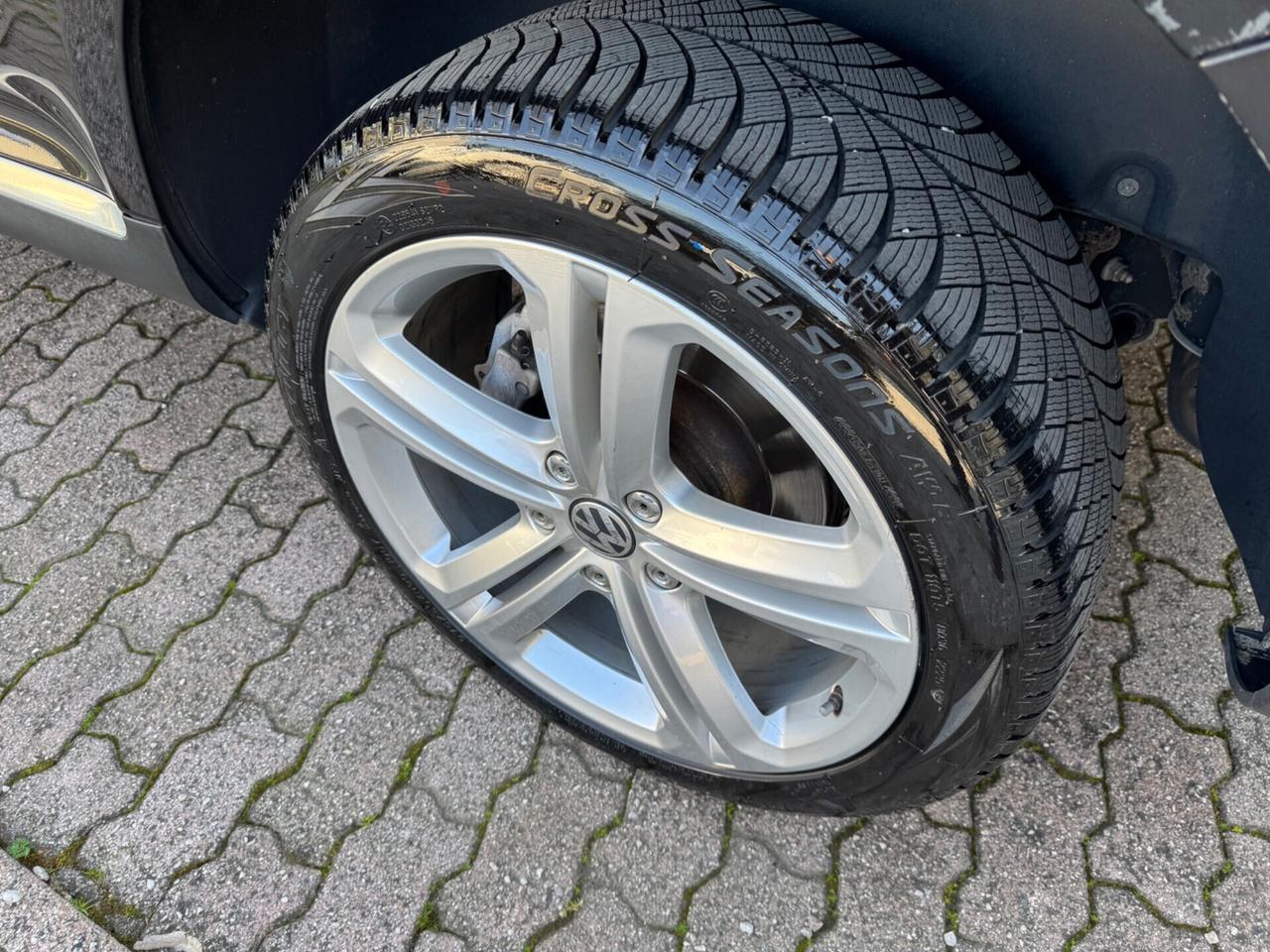 Volkswagen Touareg 3.0/240CV V6 TDI DPF tip. Executive