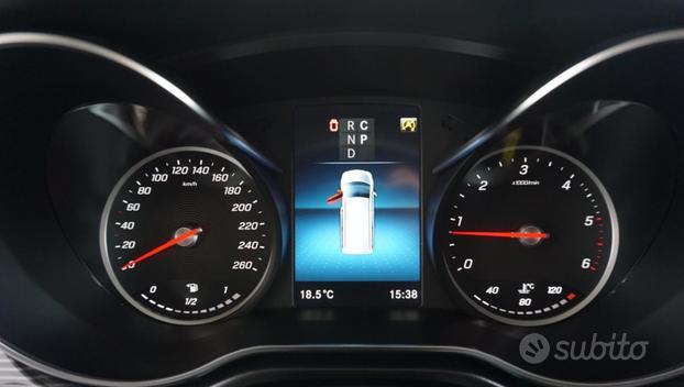 MERCEDES-BENZ V 300 d Automatic 4Matic Premium E