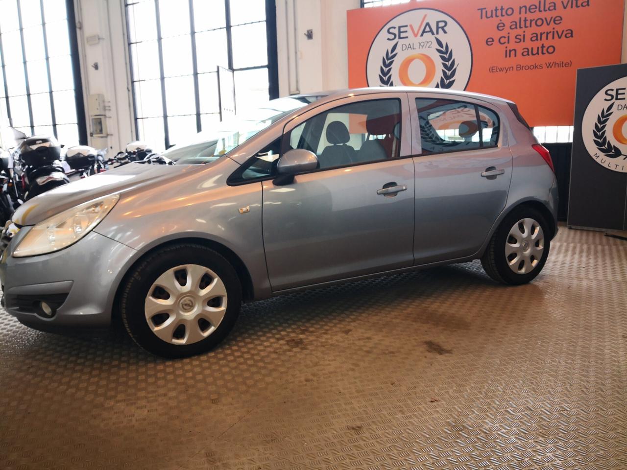 Opel Corsa 1.2 5 porte Enjoy