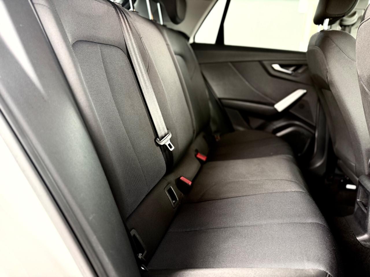 AUDIQ2 1.6 TDI S tronic *NAVI