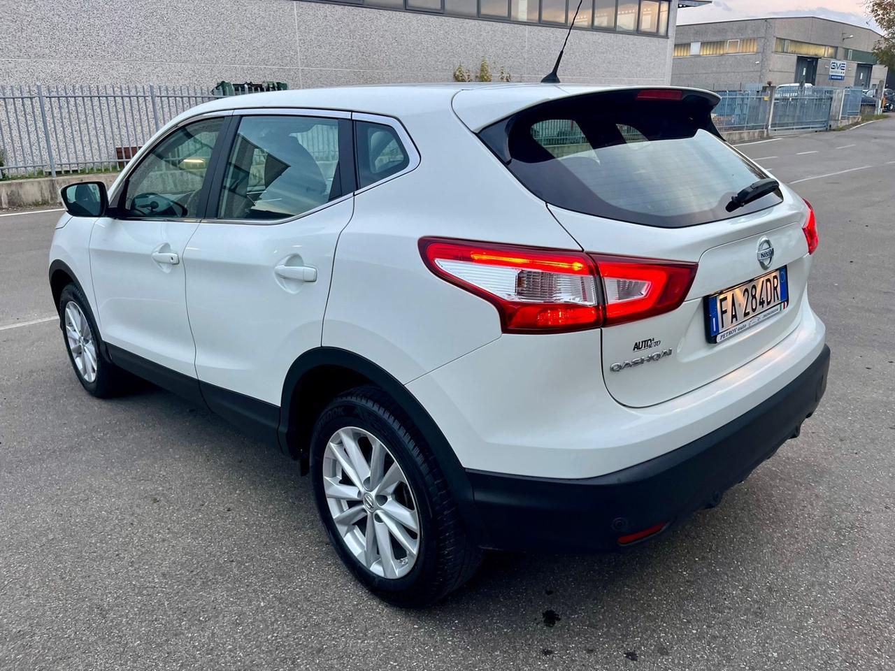 Nissan Qashqai 1.2benz 2015 106.000km perfetta