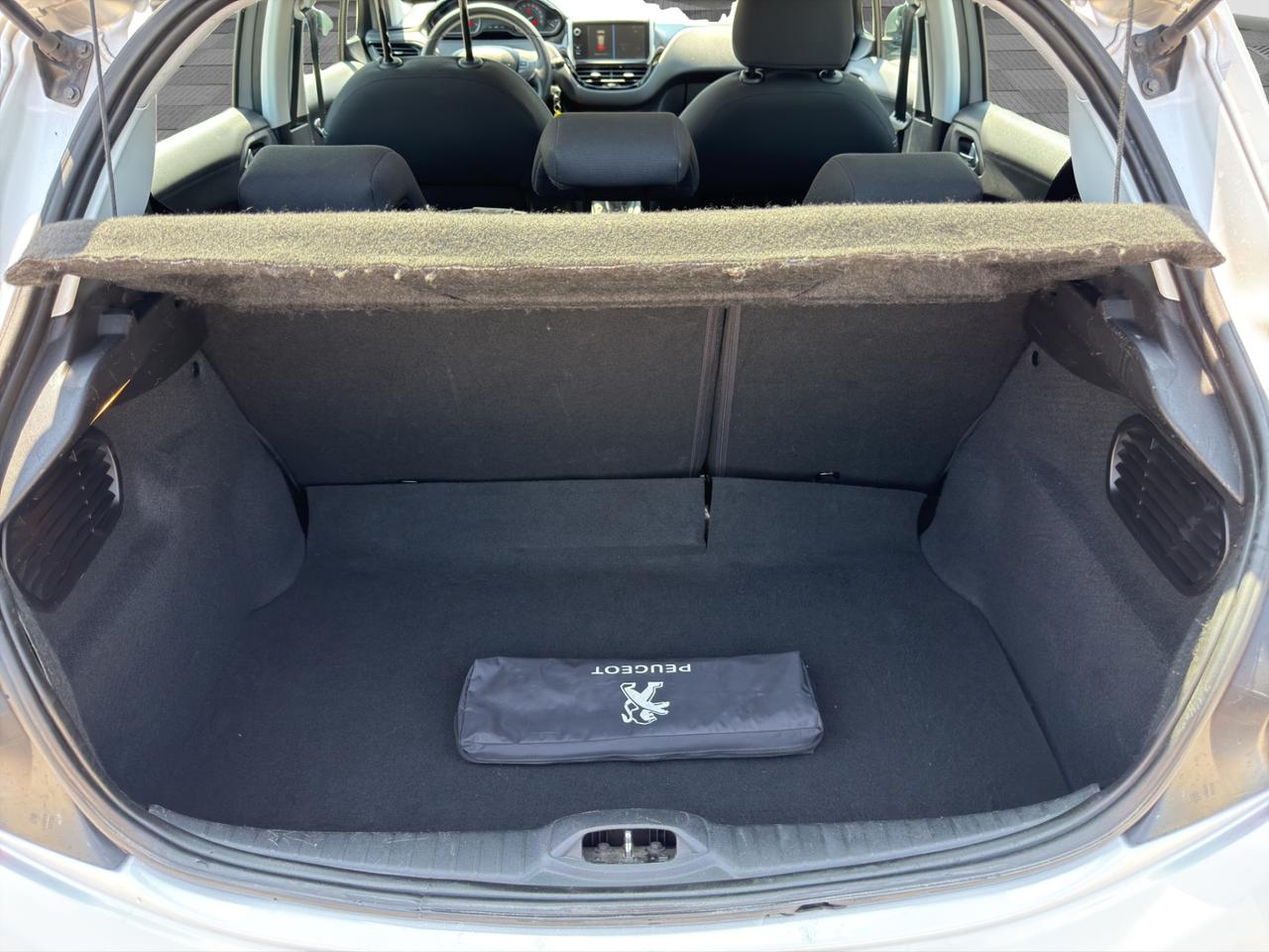 PEUGEOT 208 1.6 BlueHDi 75 CV 5 porte Active