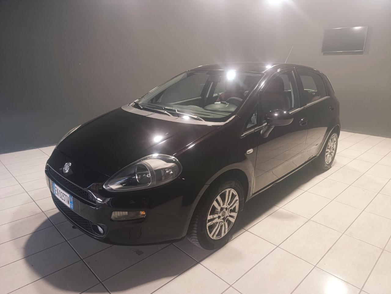 Fiat Grande Punto del 2012 benzina 120.000 km