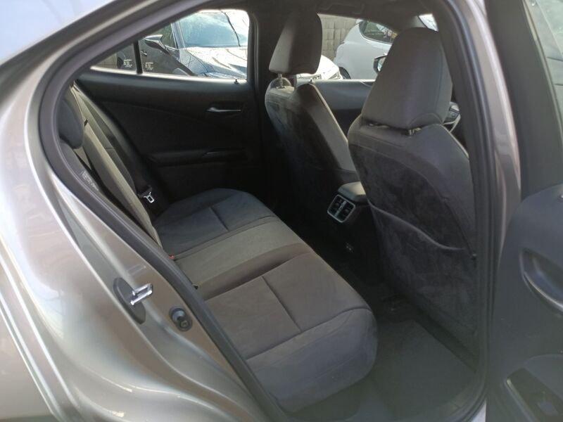 Lexus UX UX Hybrid Executive