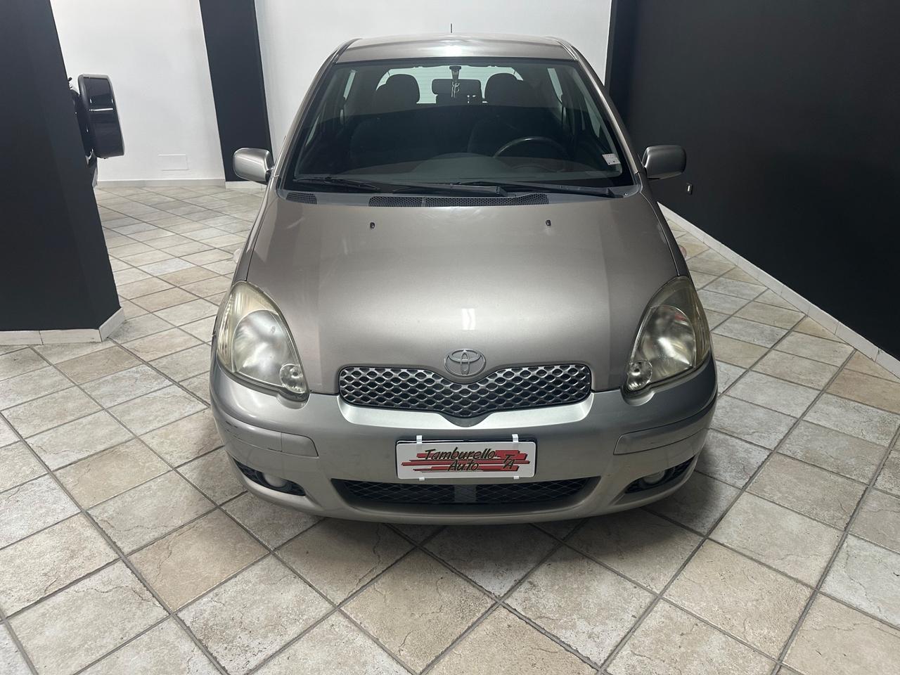 TOYOTA Yaris 1.0i (65) 3.p Sol 2004