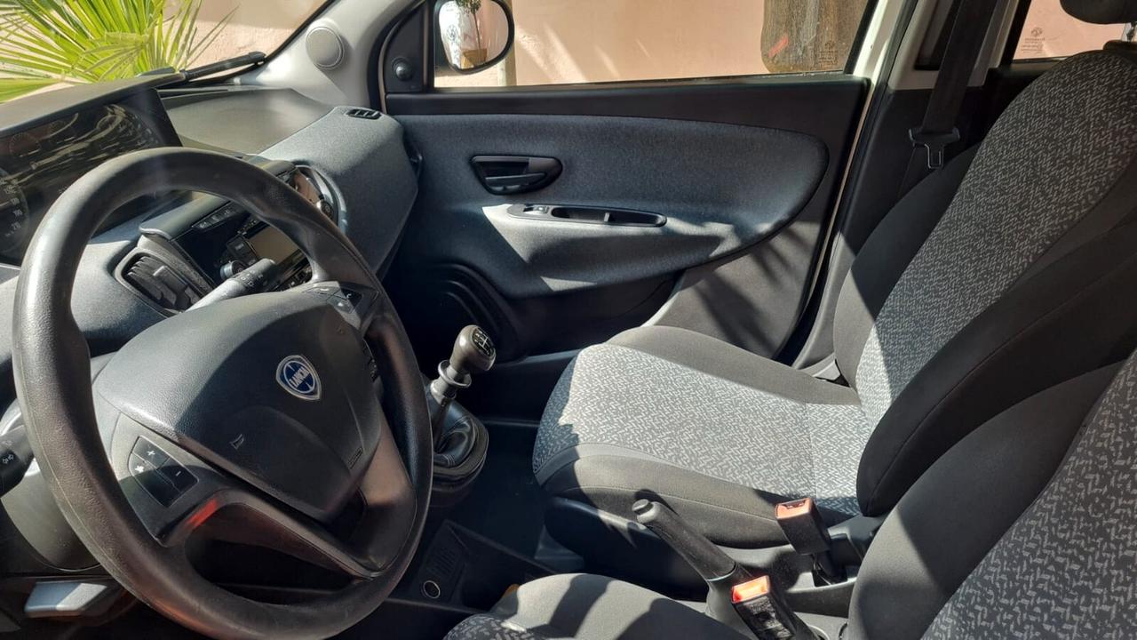 Lancia Ypsilon 1.2 69 CV 5 porte S&S Elefantino Blu