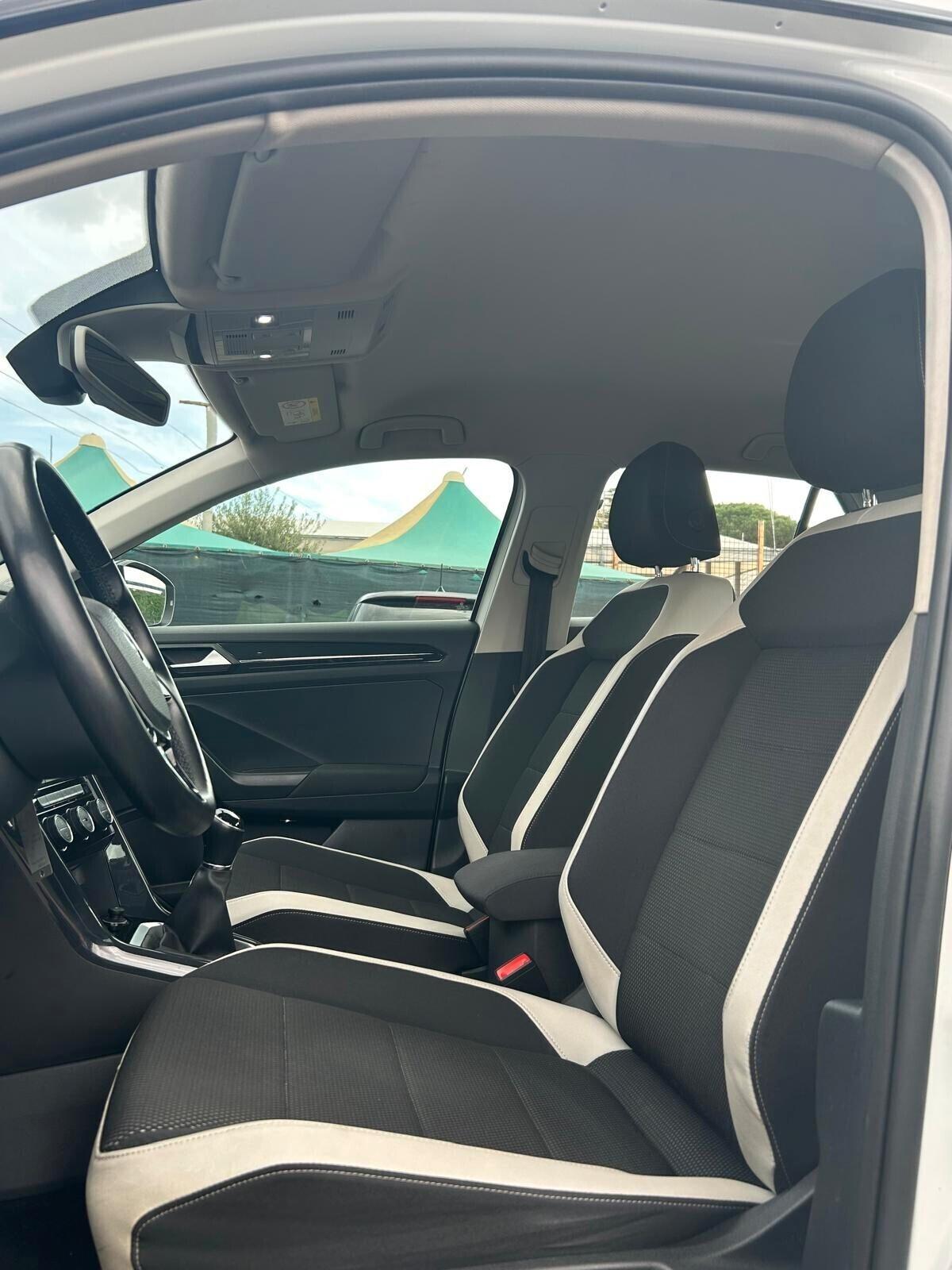 Volkswagen T-Roc 1.6 TDI 115 cv Advanced