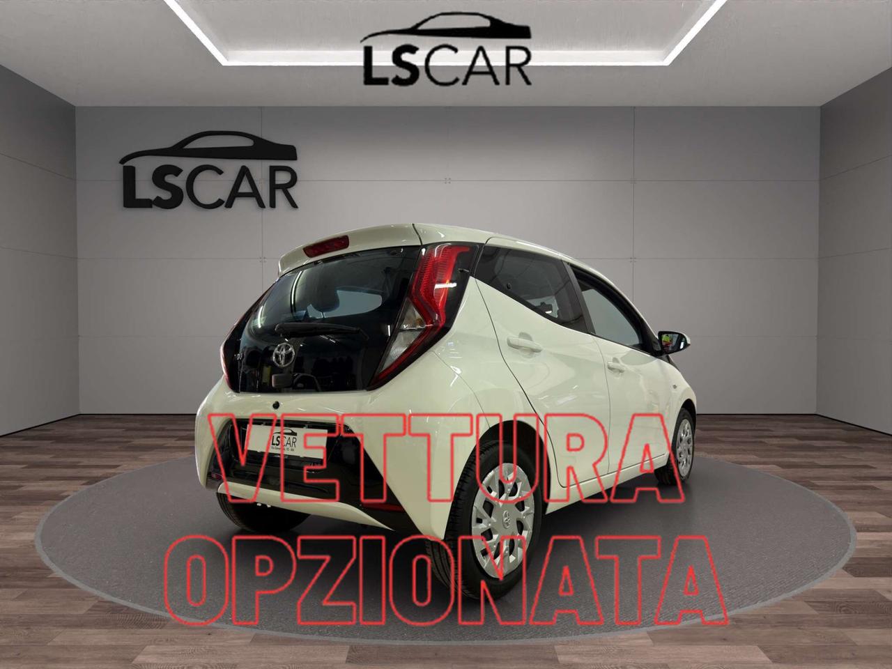 Toyota Aygo Connect 5p 1.0 x-business 72cv - Unipro - Promo Finanziamento