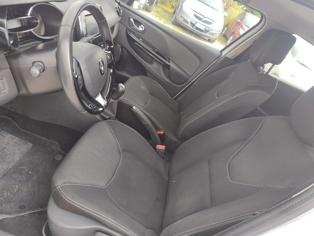 Renault Clio Sporter 1.5 dCi 8V 75CV Costume National