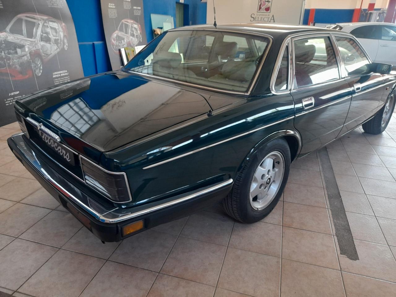 Jaguar Daimler 4.0
