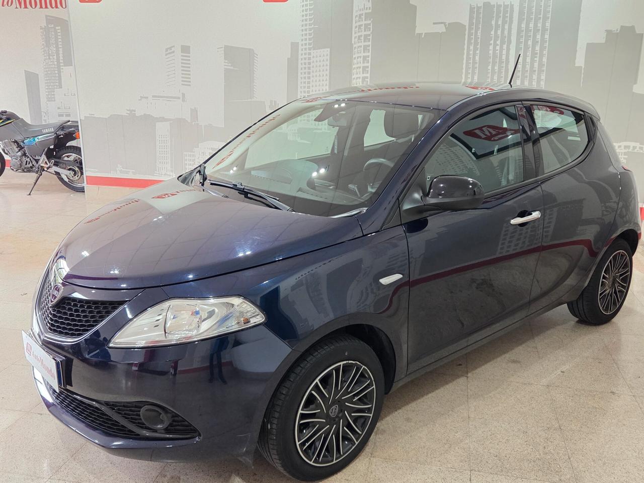 Lancia Ypsilon 1.2 69 CV 5 porte GPL Ecochic Gold