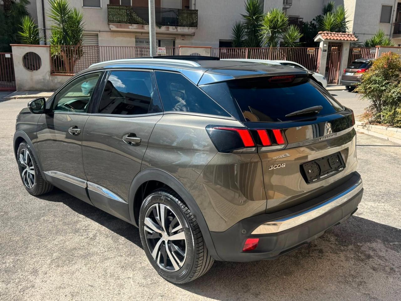 PEUGEOT 3008 1.6 HDI 120 CV. EAT8 TETTO+NAVI+BIXENO