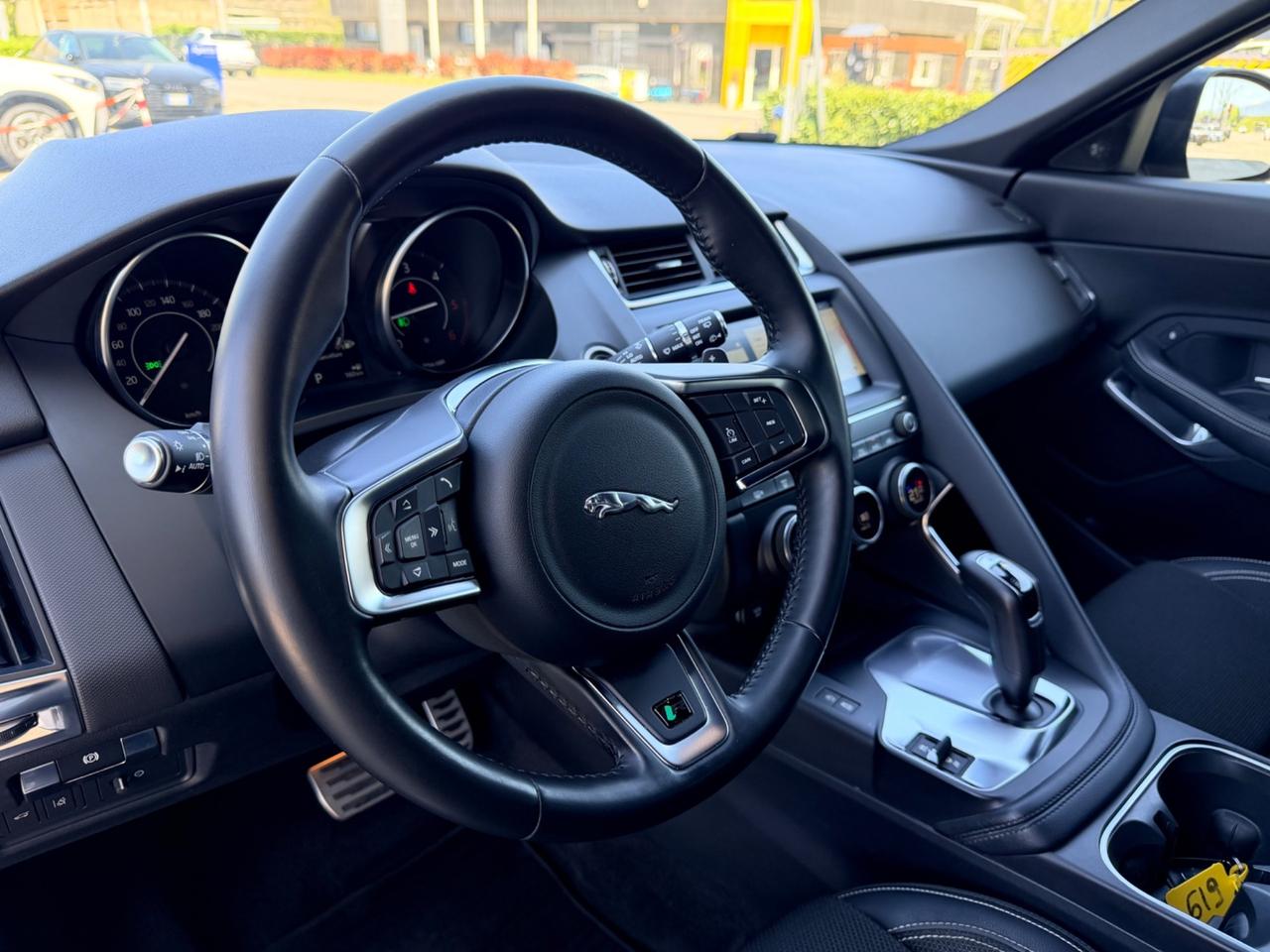 Jaguar E-Pace 2.0D 150 CV AWD aut. R-Dynamic HSE gesso
