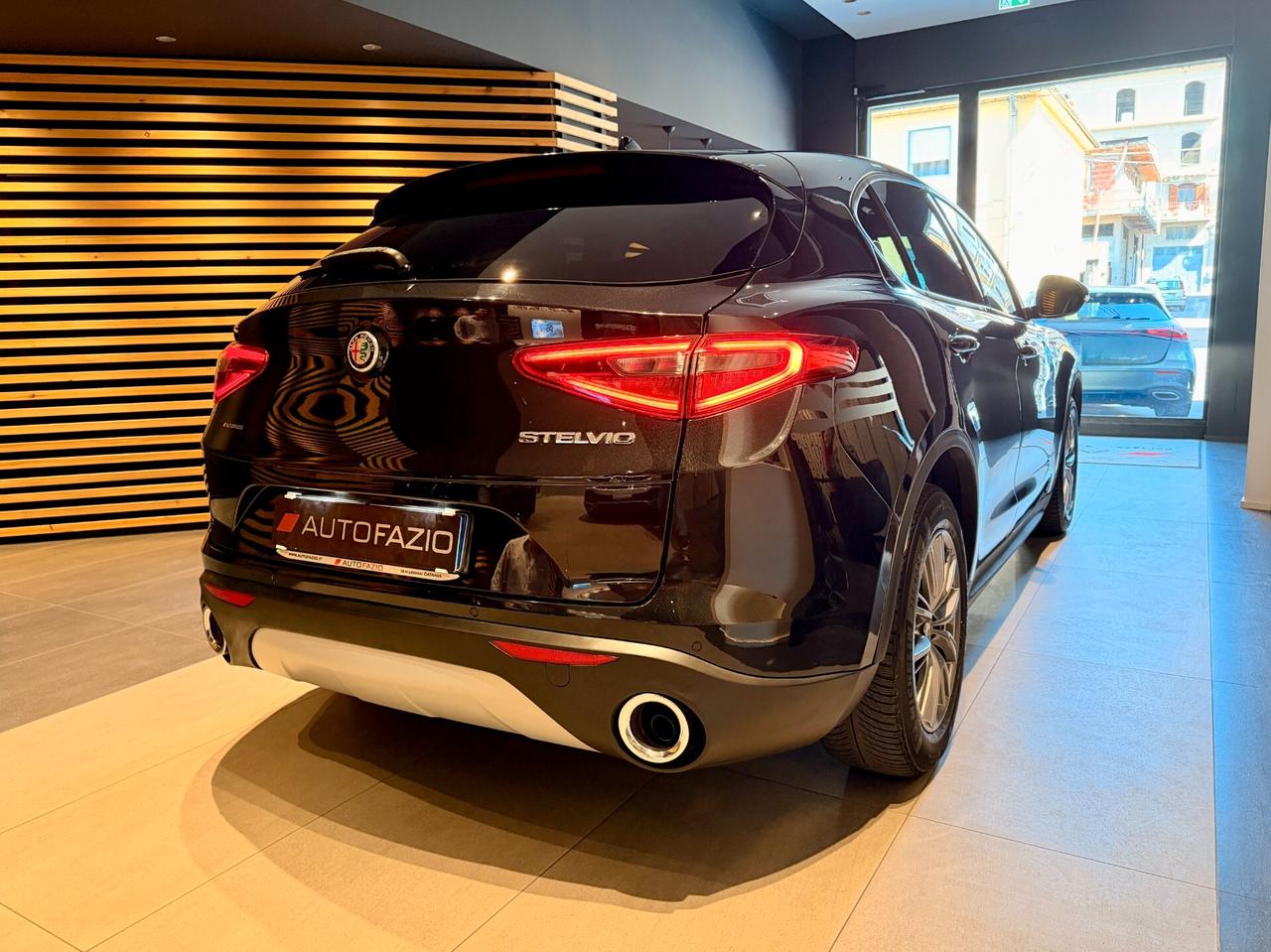 Alfa Romeo Stelvio 2.2 Turbodiesel 180 CV AT8 RWD Executive