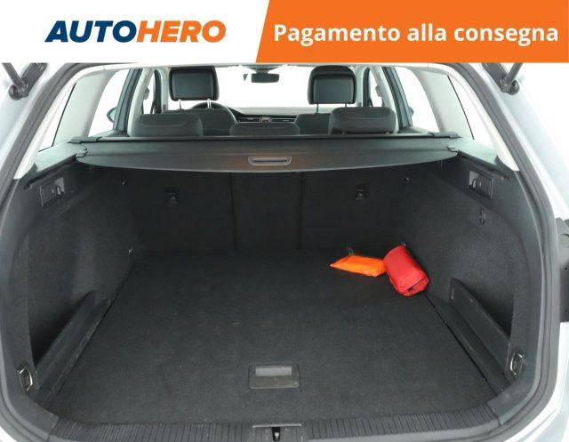 VOLKSWAGEN Passat Variant 2.0 TDI SCR EVO DSG Business