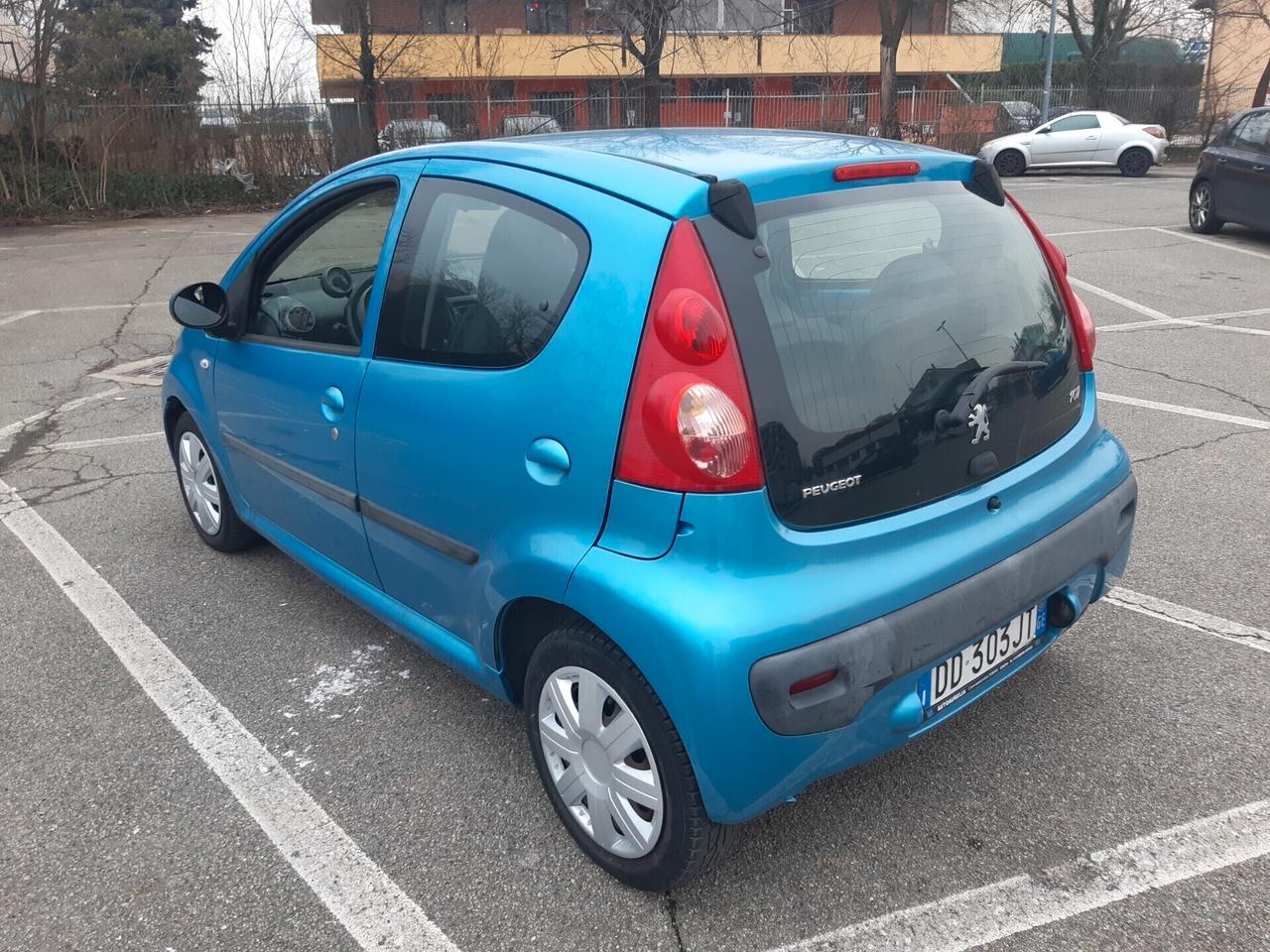 Peugeot 107 1.0 68CV 5p. Plaisir