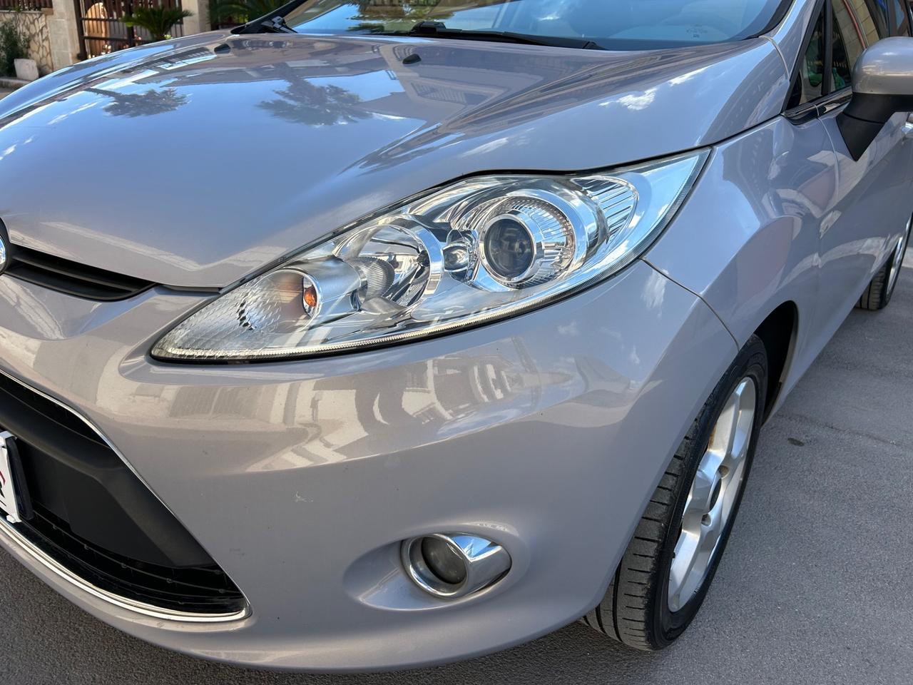 Ford Fiesta 1.4 TDCi 5p. Titanium