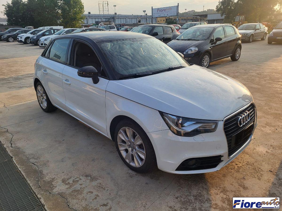 AUDI - A1 Sportback - 1.6 TDI S tronic S line edition