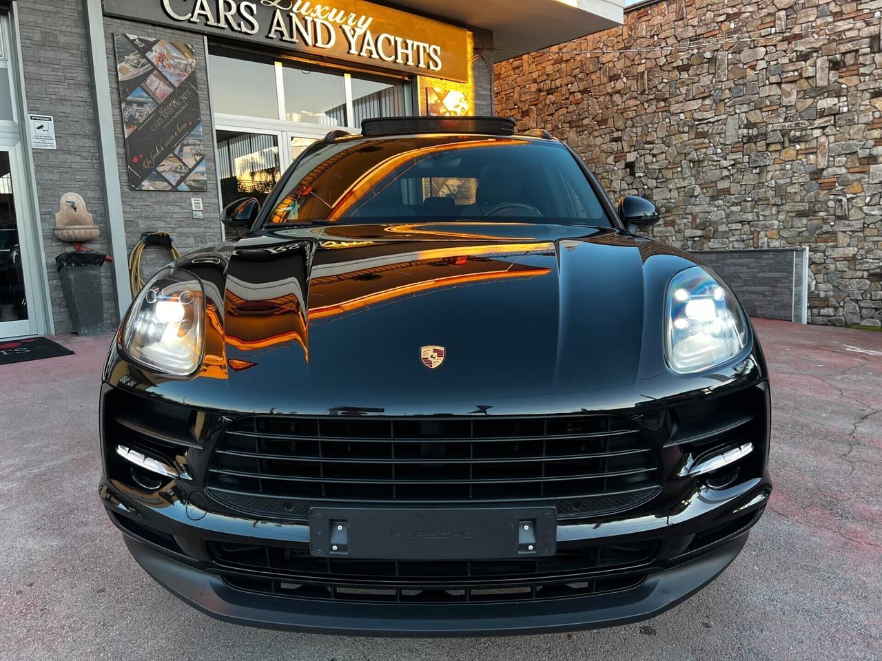 Porsche Macan 2.0 245- TETTO-PASM-TOTAL BLACK-FULL