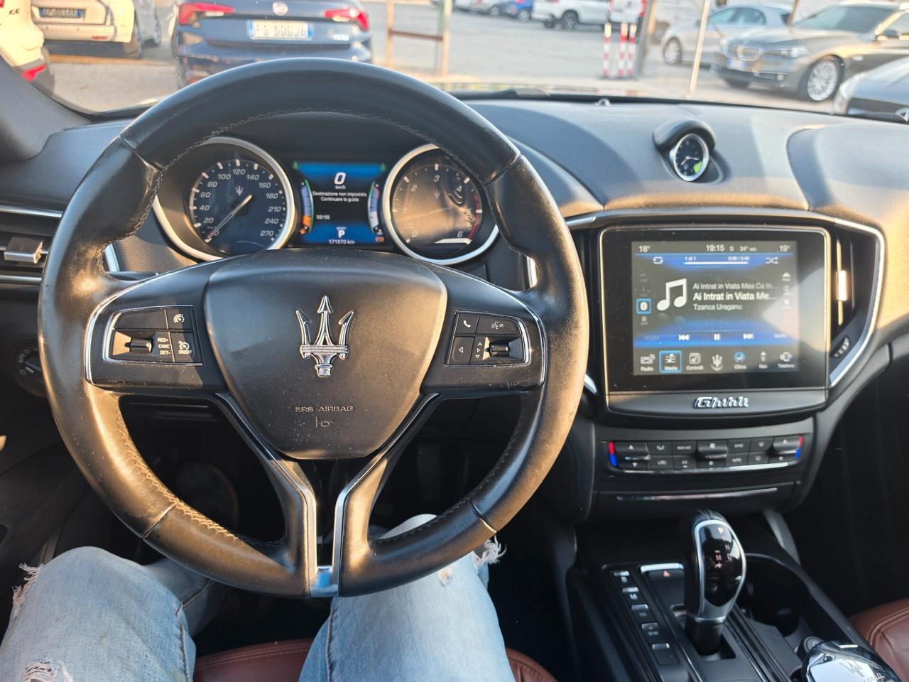 Maserati Ghibli V6 Diesel no superbollo