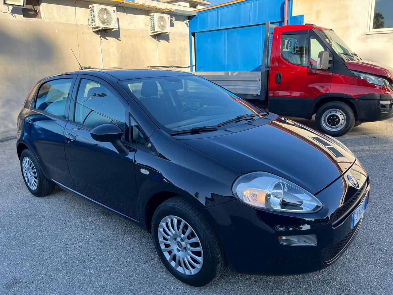 Fiat grande punto 5P-1.2 benz-km 50000-2017