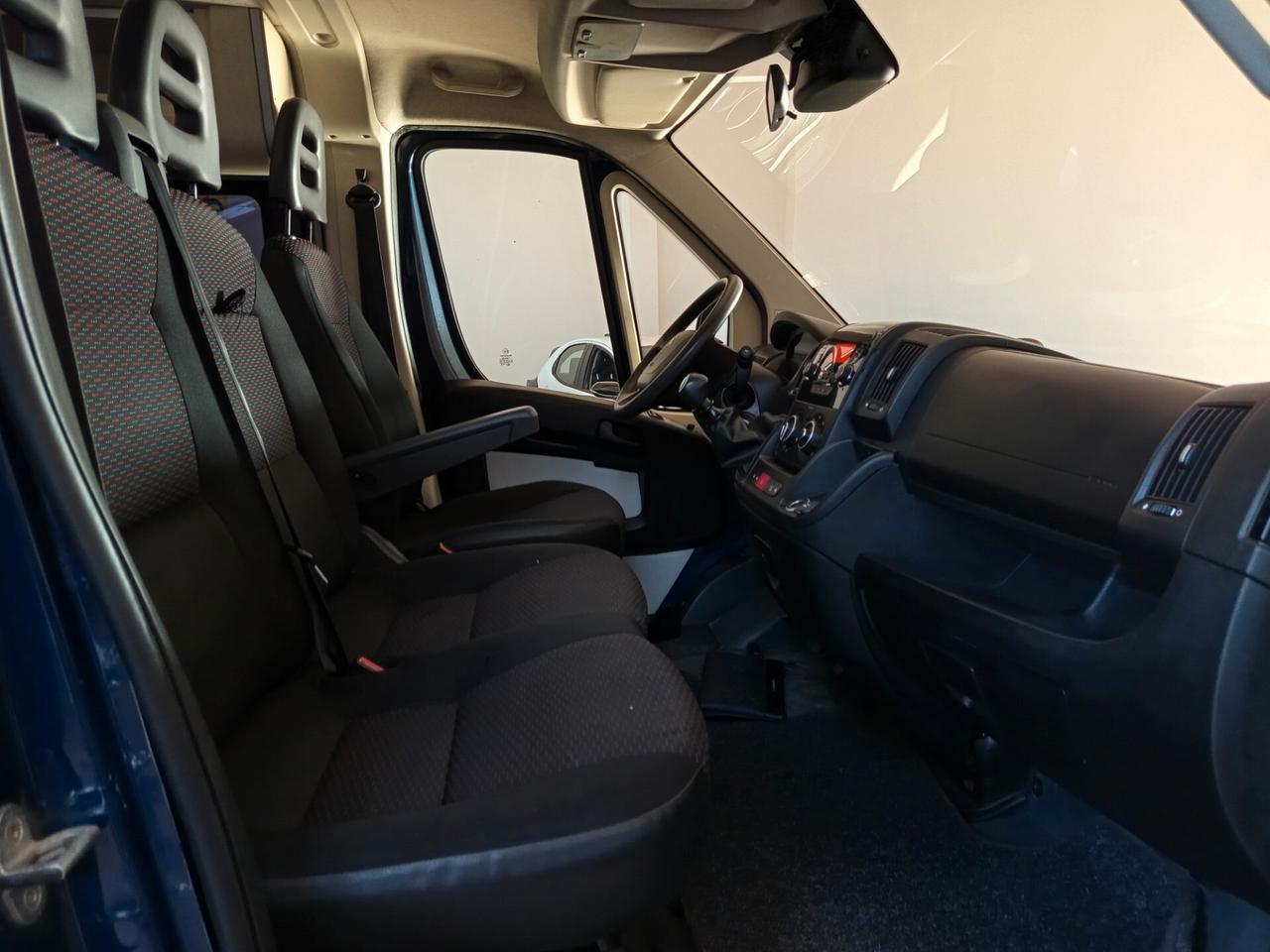 Peugeot Boxer 330 2.0 BlueHDi/110CV FAP PC-TN Combi Comfort