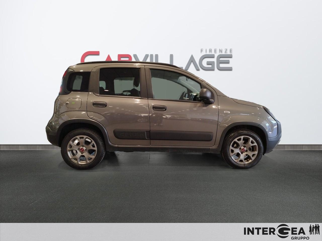 FIAT Panda 1.0 firefly hybrid City Cross s&s 70cv 5p.ti