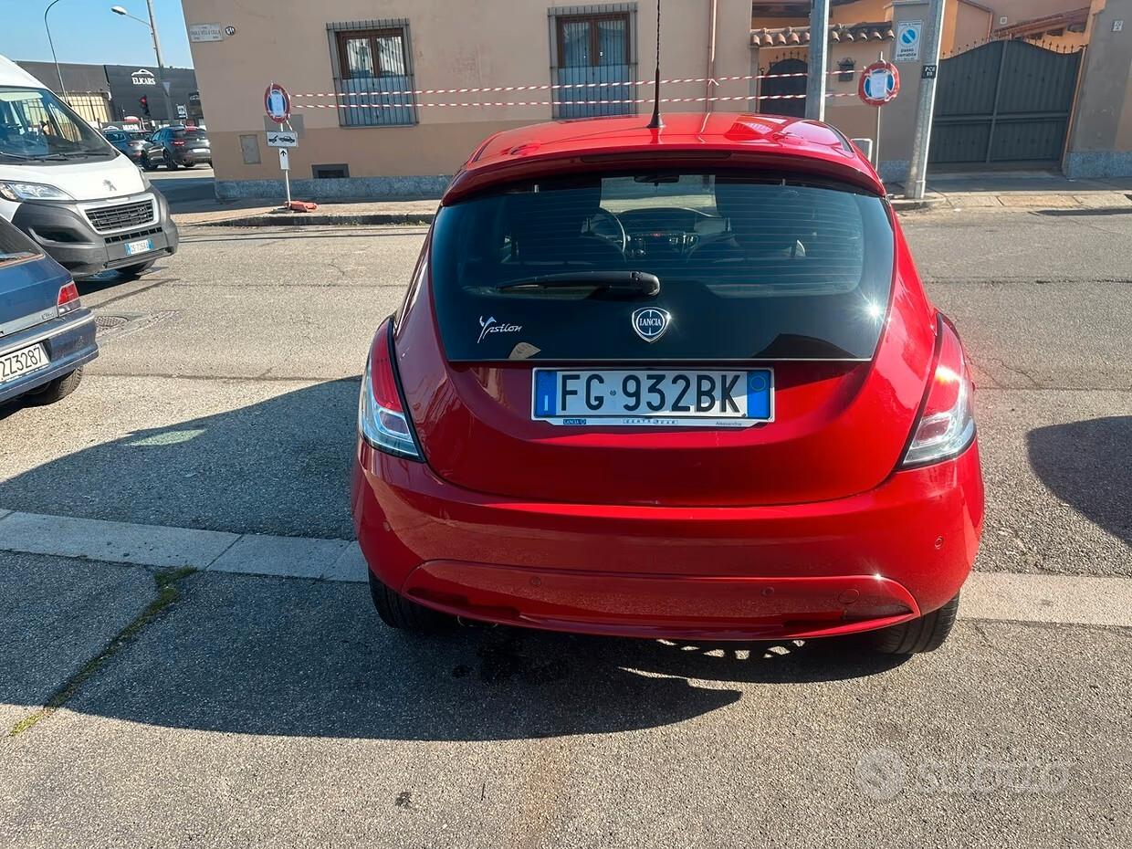 Lancia Ypsilon 1.2 69 CV 5 porte Platinum