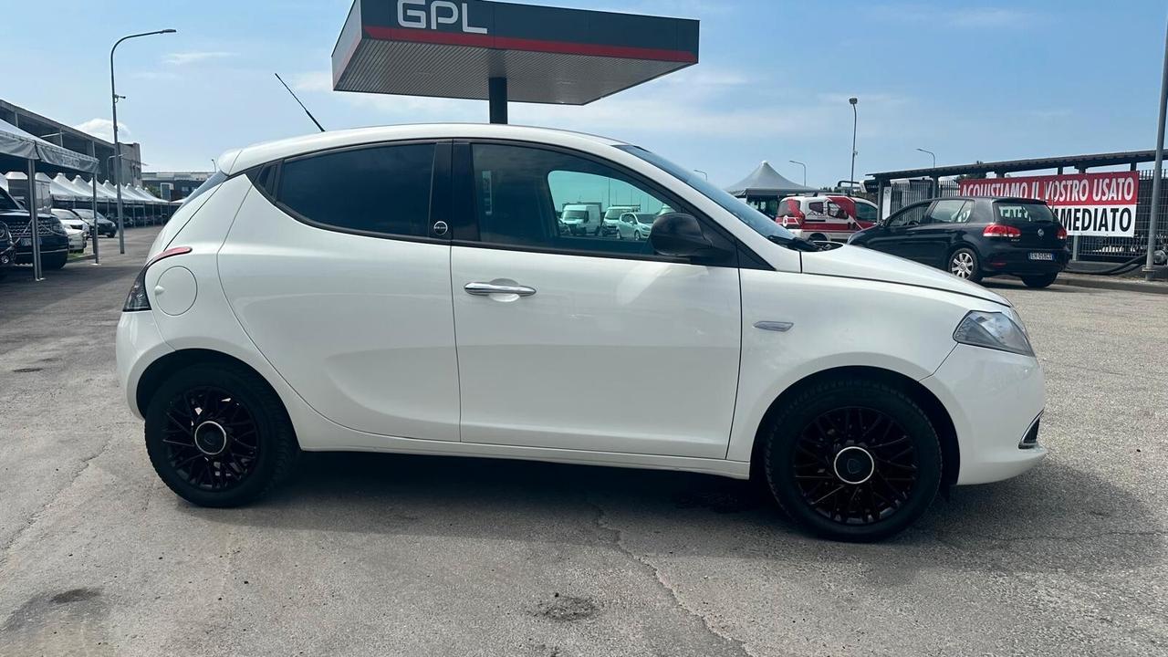 Lancia Ypsilon 1.4 Unyca Ecochic GPL KM CERTIFICATI UNICO PROPRIETARIO