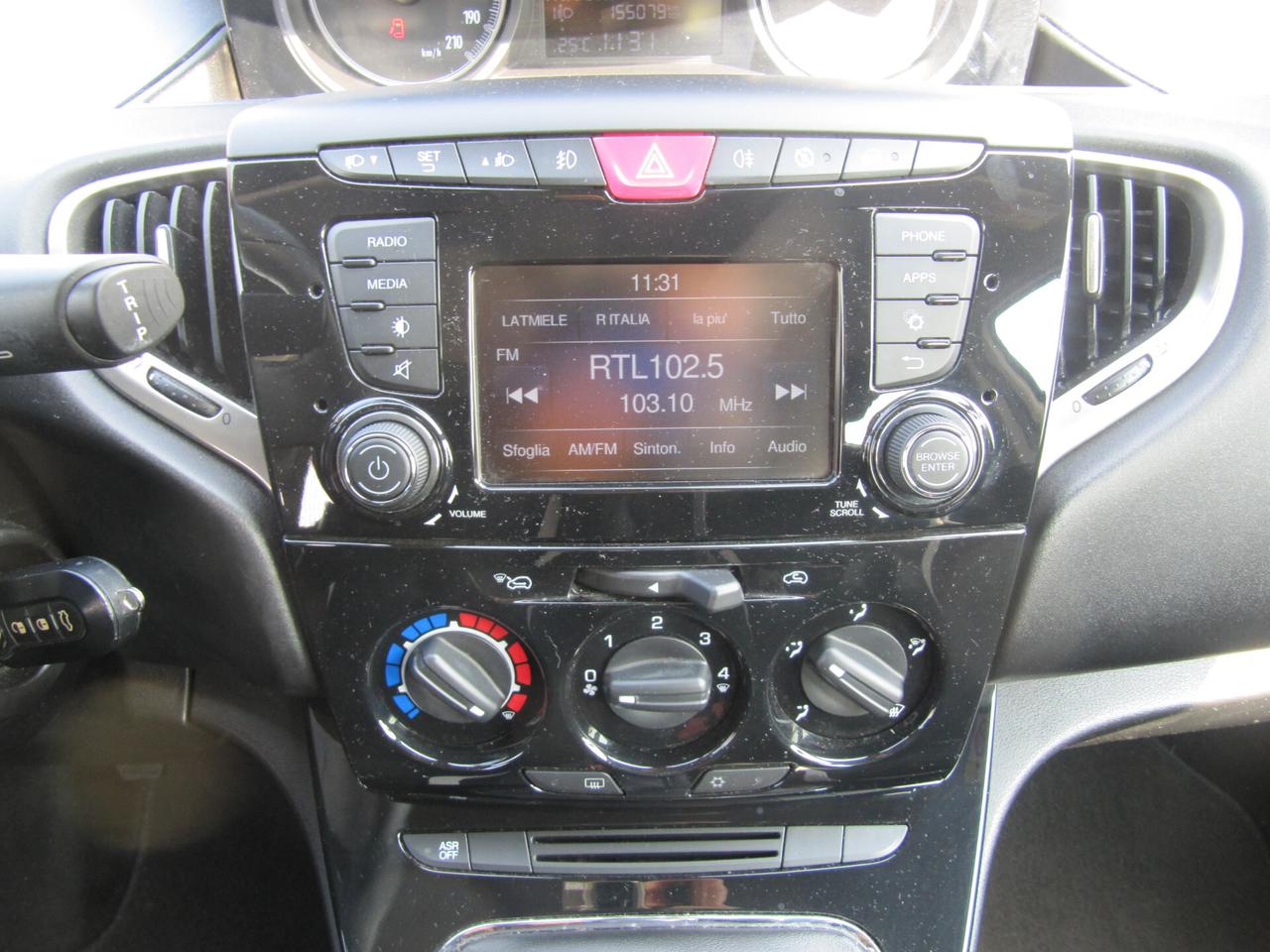 Lancia Ypsilon 1.3 MJT 16V 95 CV 5 porte S&S Silver