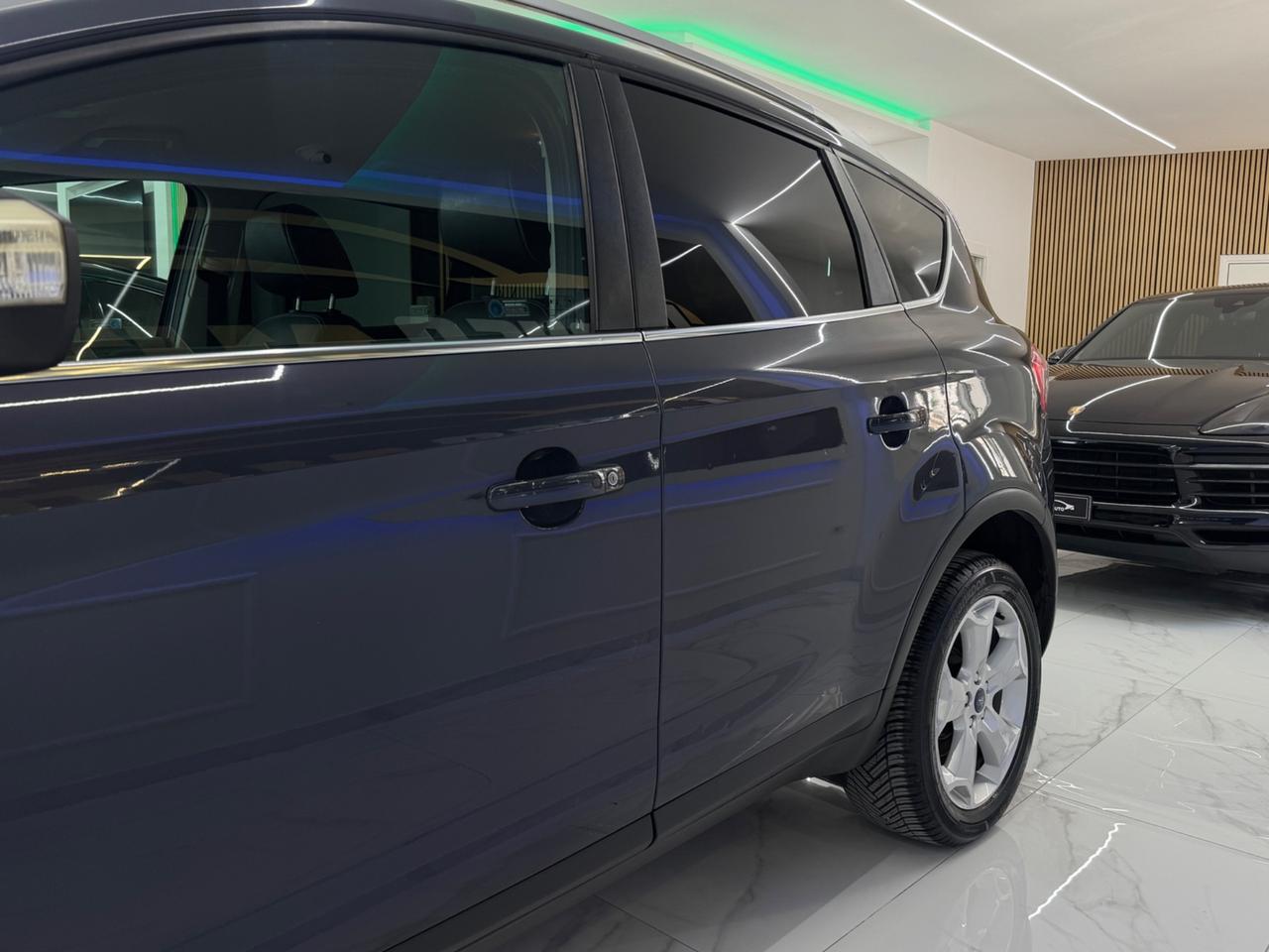 Ford Kuga 2.0 4WD Autom. Titanium Full Opt