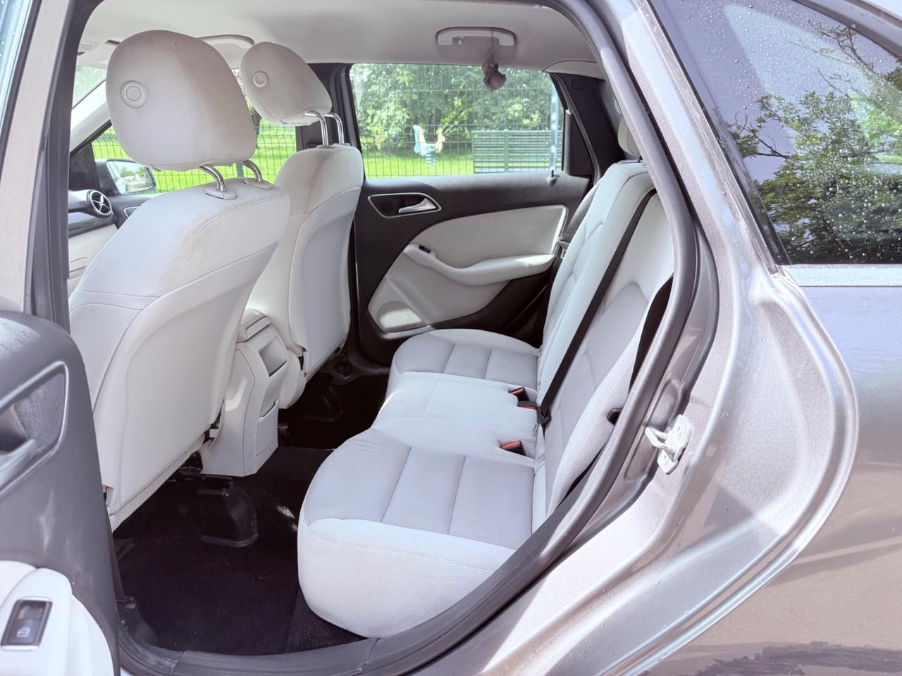 Mercedes-benz B 200 CDI BlueEFFICIENCY