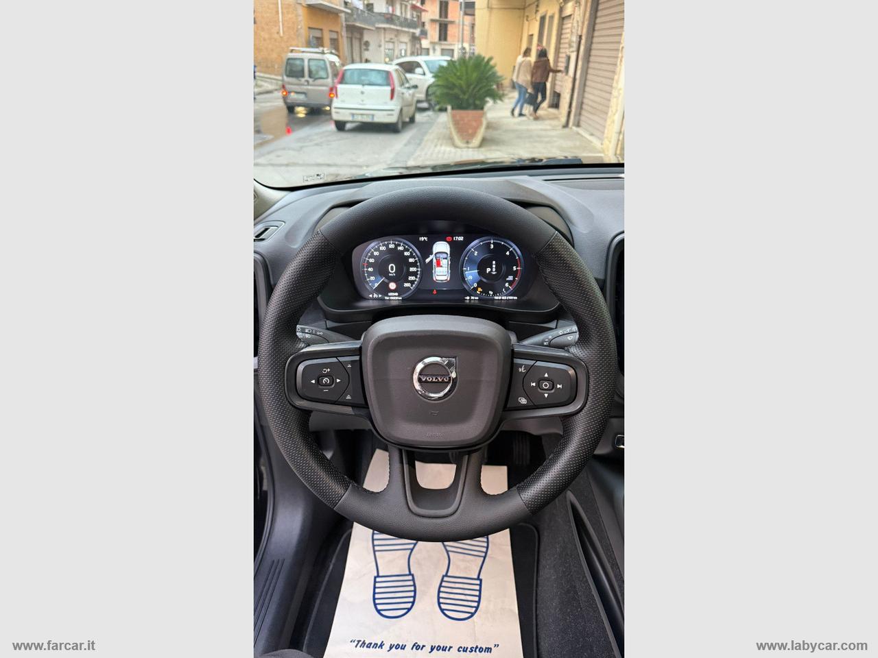 VOLVO XC40 D3 AWD Geartronic Momentum Core