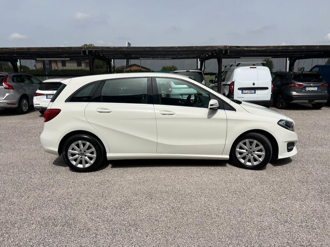 Mercedes-Benz B 180 1.5 d 110 cv executive auto Navi unico proprietario