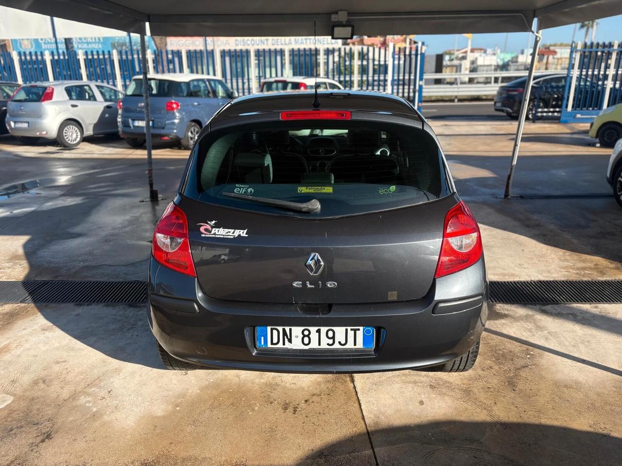 Renault Clio Storia 1.2 16V 5 porte Confort