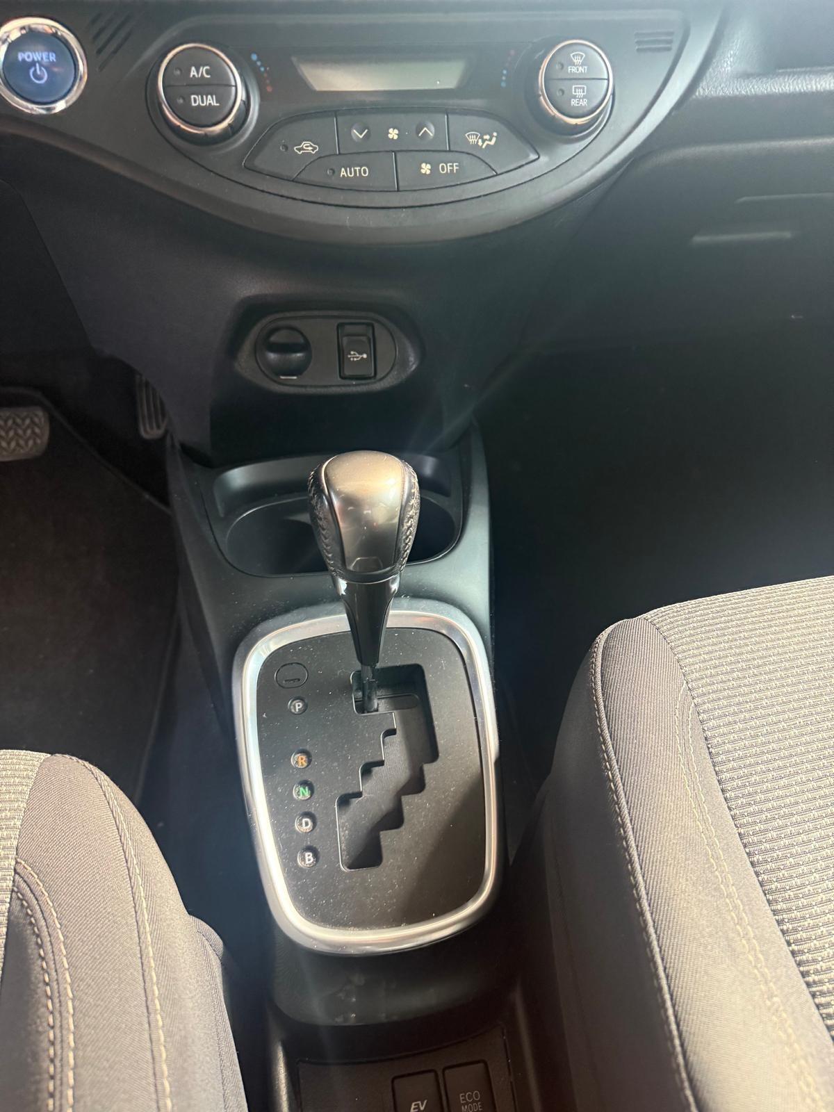 Toyota Yaris 1.5 Hybrid 5 porte Active