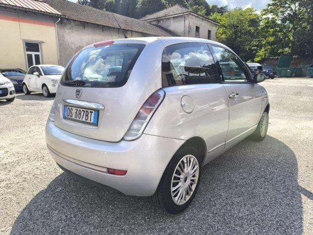 LANCIA Ypsilon 1.2 ADATTA A NEOPATENATI