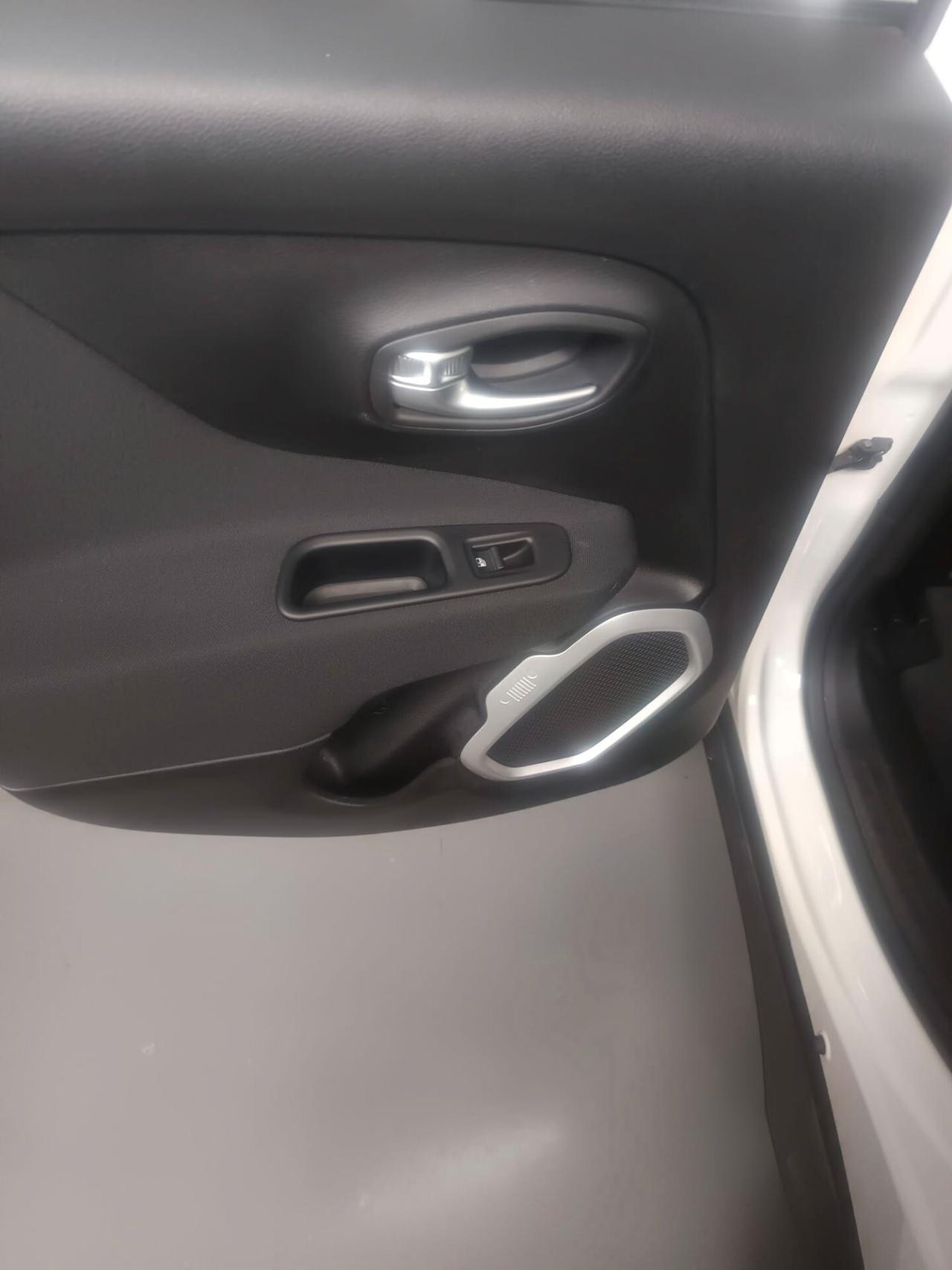 Jeep Renegade 1.6 Mjt Sport