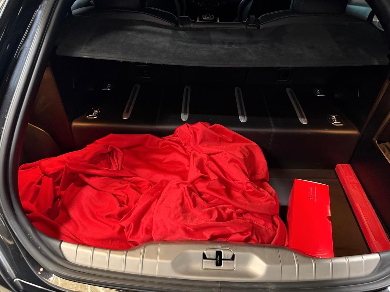 Ferrari FF DCT 6.3 4rm