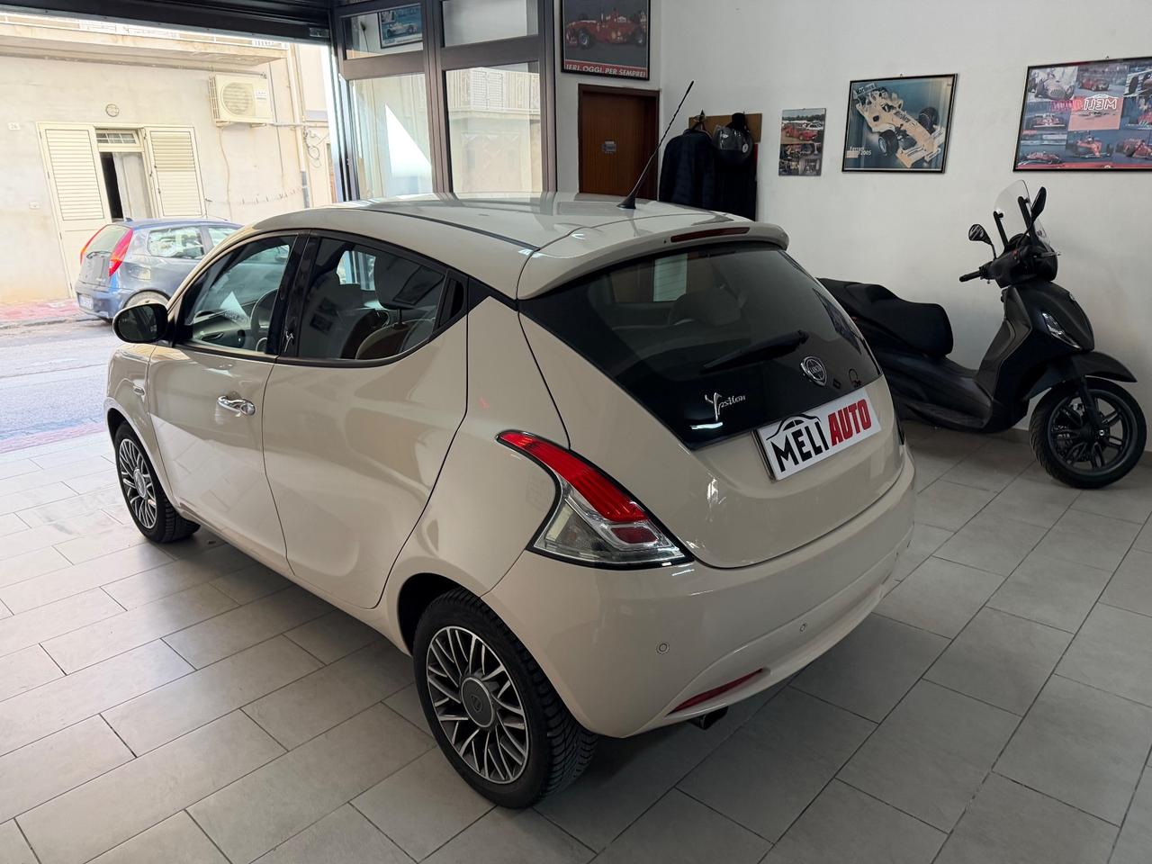 Lancia Ypsilon 1.2 Benzina 69 CV Platinum
