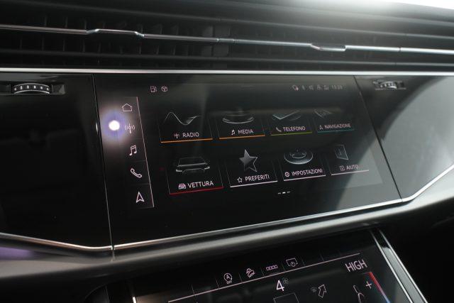 AUDI Q8 Q8 45 TDI quattro tiptronic