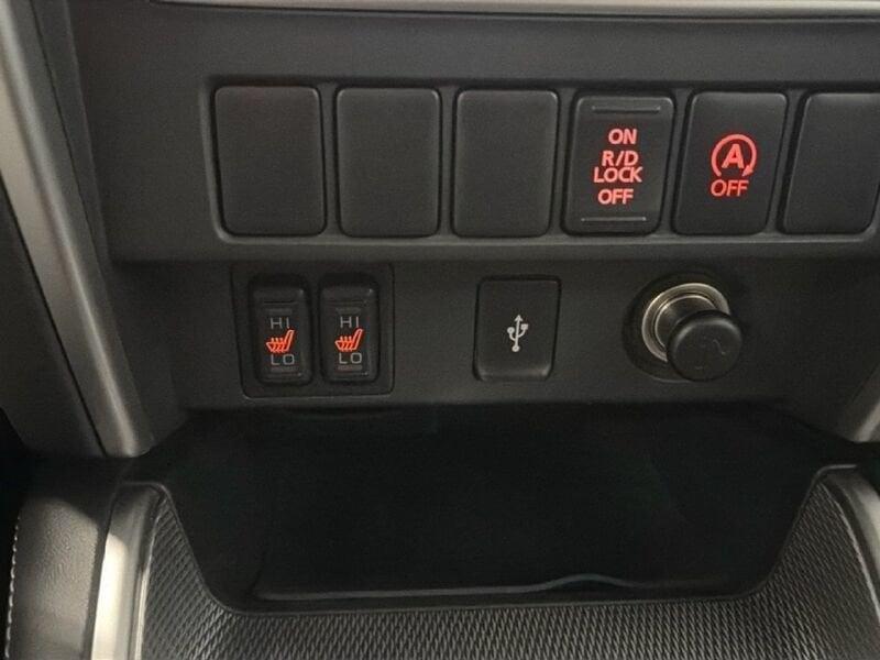 Mitsubishi L200 L200 d.cab 2.3d Intense 4wd 150cv auto