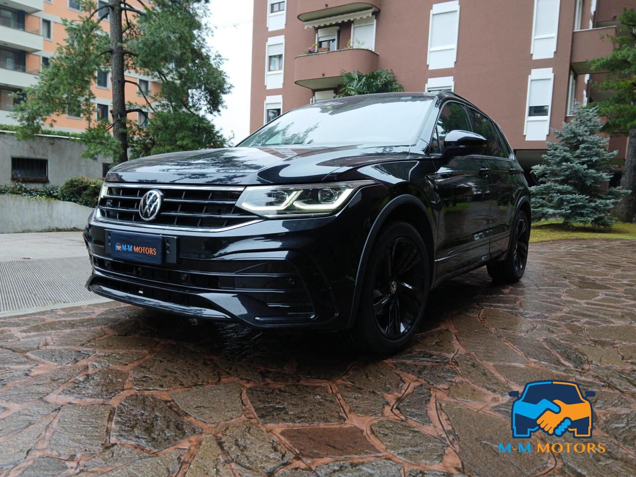 Volkswagen Tiguan 2.0 tdi R-Line 150cv dsg